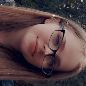 Meet your Posher, Carissa